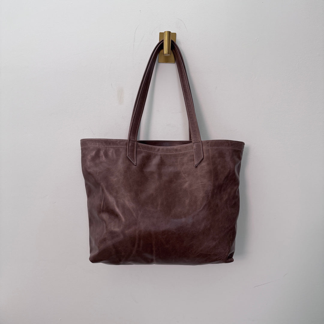 *Classic Tote*