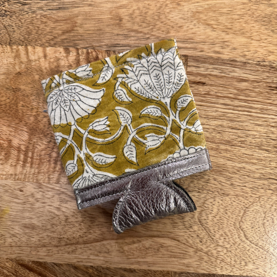 *Summer House Can Cooler*