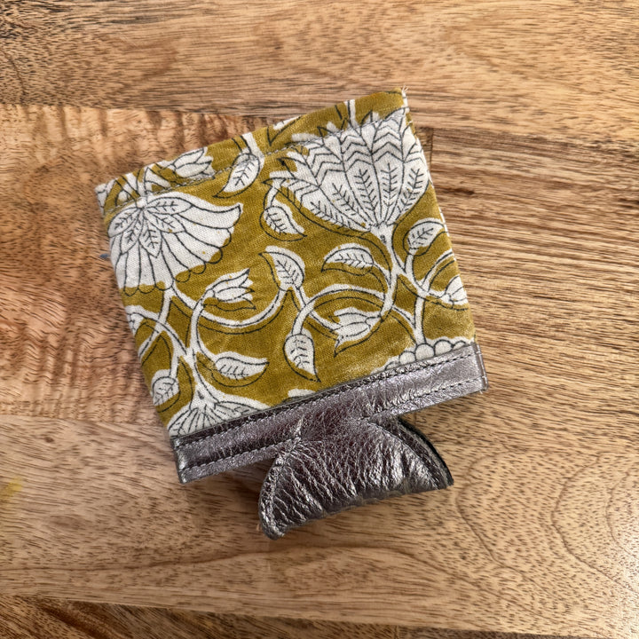 *Summer House Can Cooler*