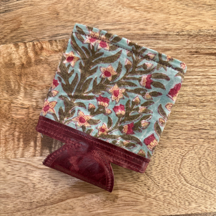 *Summer House Can Cooler*