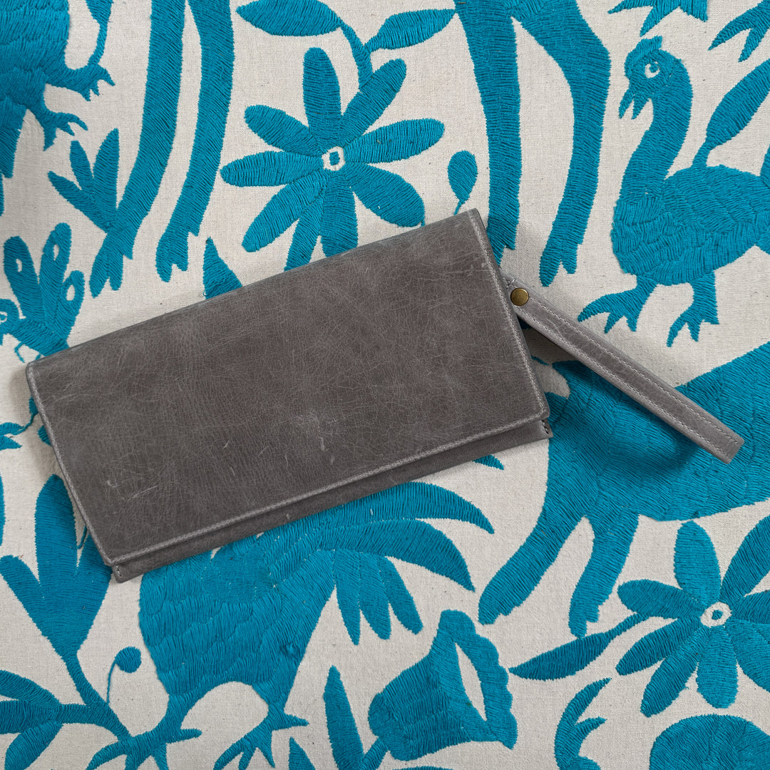 *Elizabeth Wallet*