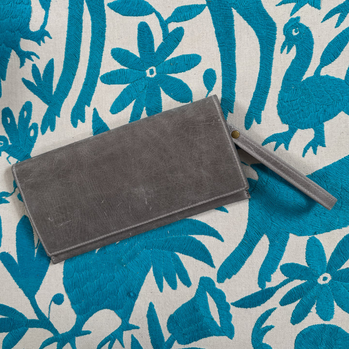*Elizabeth Wallet*
