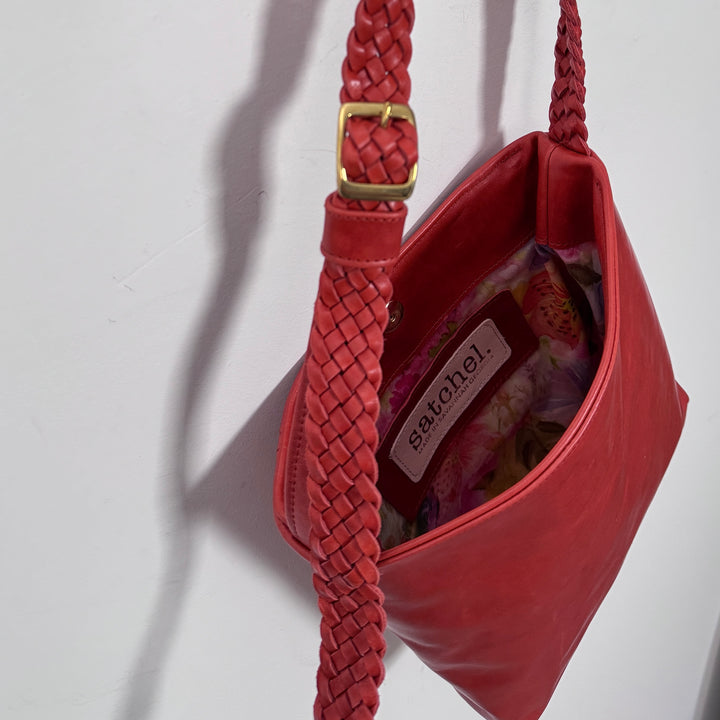 *Heidi Bucket Bag*