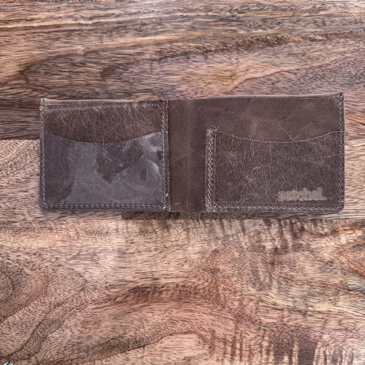 *Simple Walker Wallet*