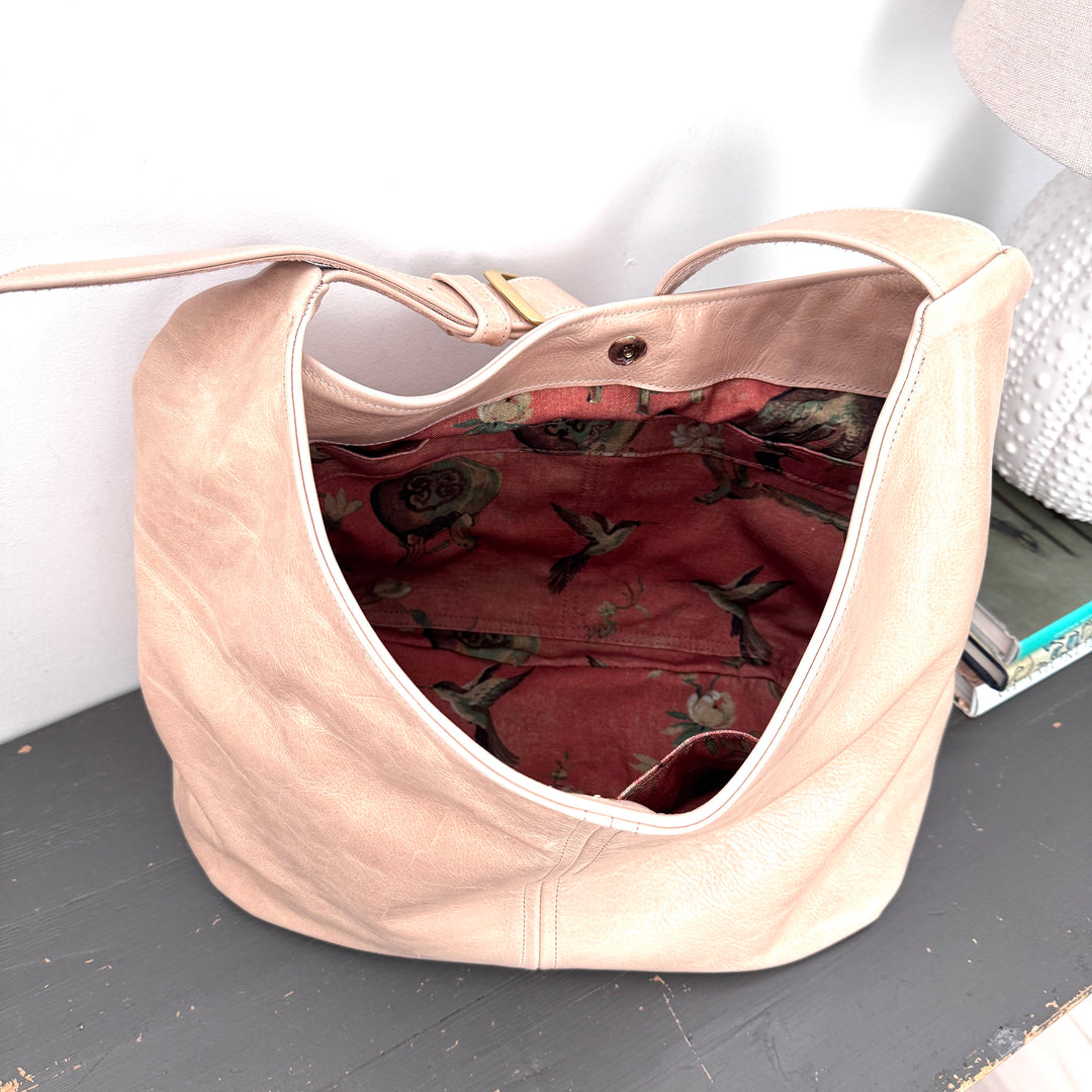 *Ali Bucket Bag*