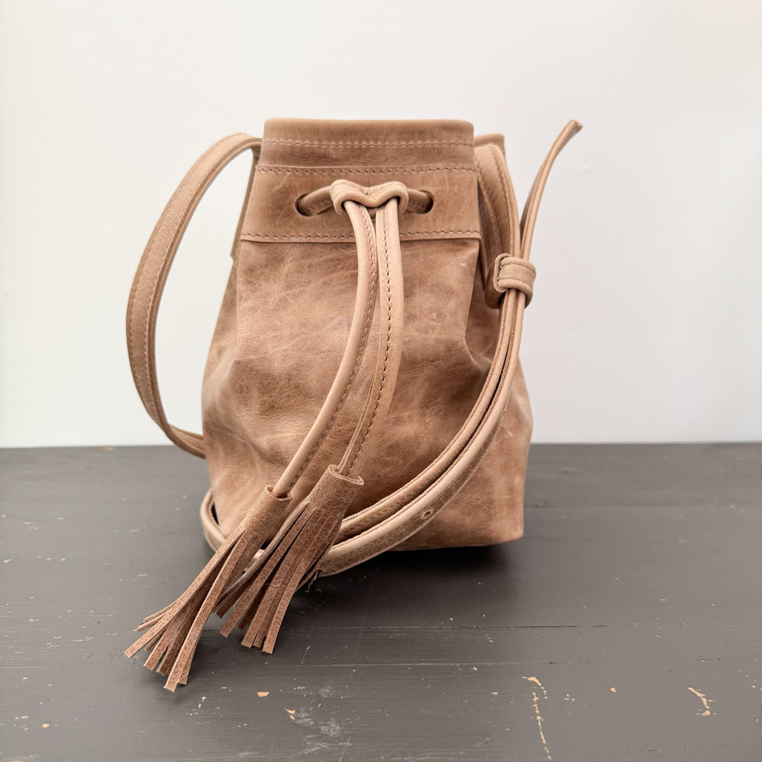 *Kitten Bucket Bag*