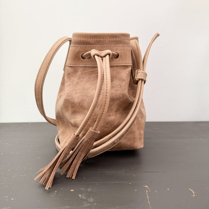 *Kitten Bucket Bag*