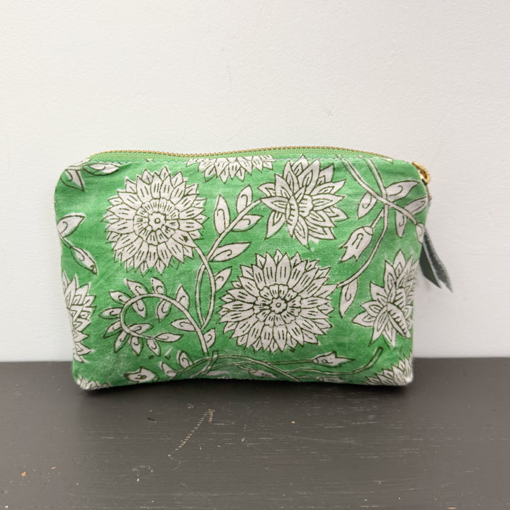 *Summer House Tossbag*