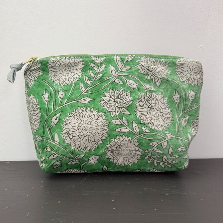 *Summer House Tossbag*