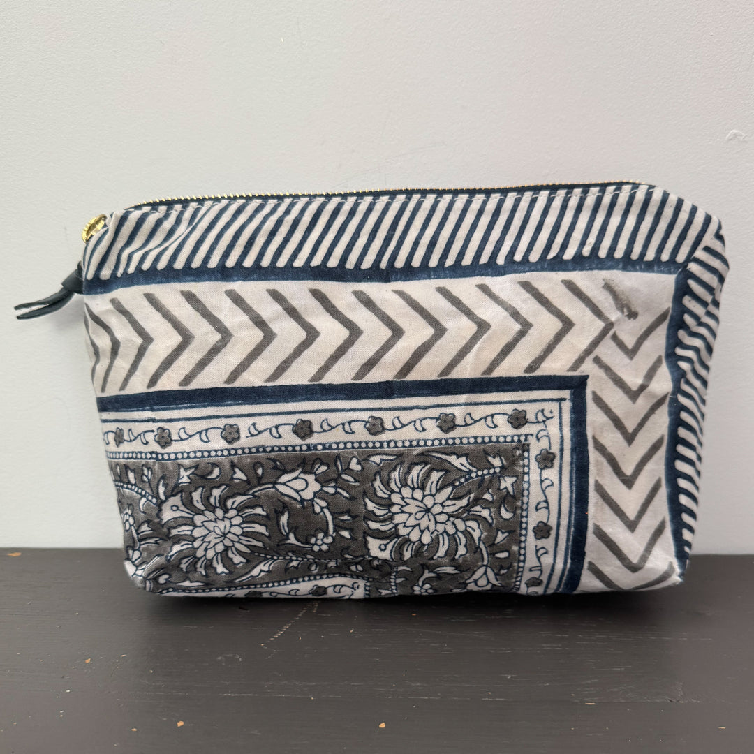 *Summer House Tossbag*