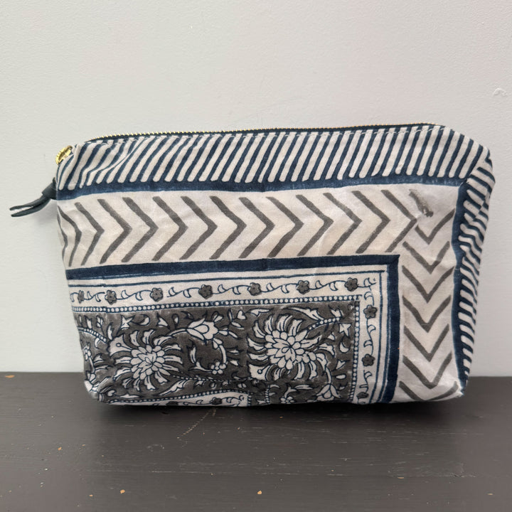 *Summer House Tossbag*
