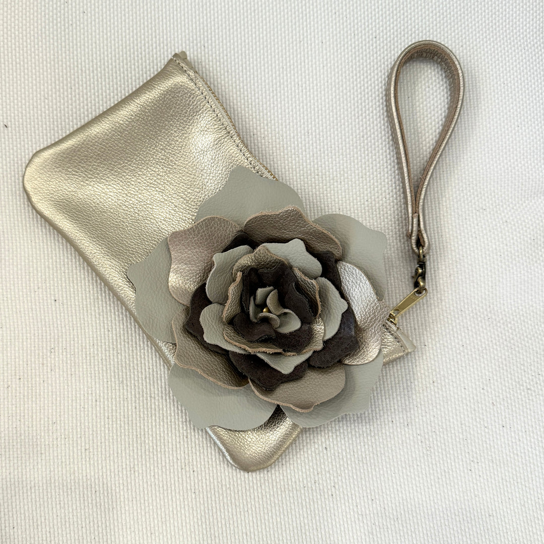 *Bloom Piper Wristlet*