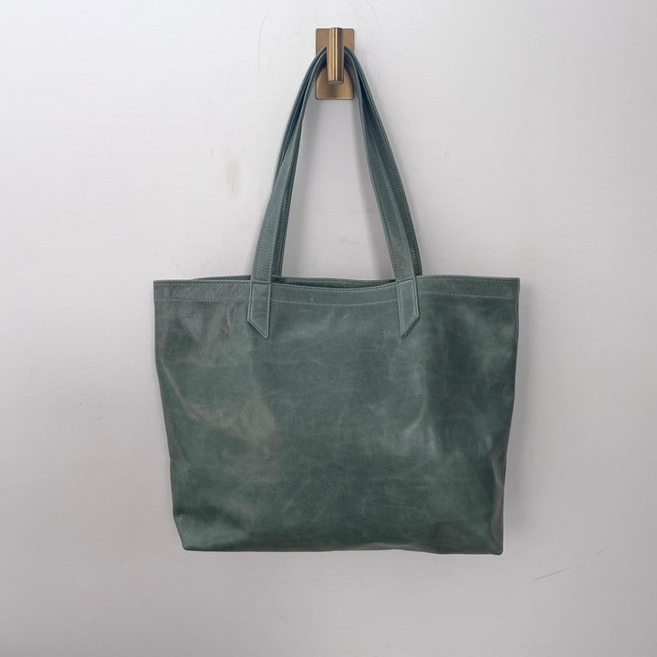 *Classic Tote*