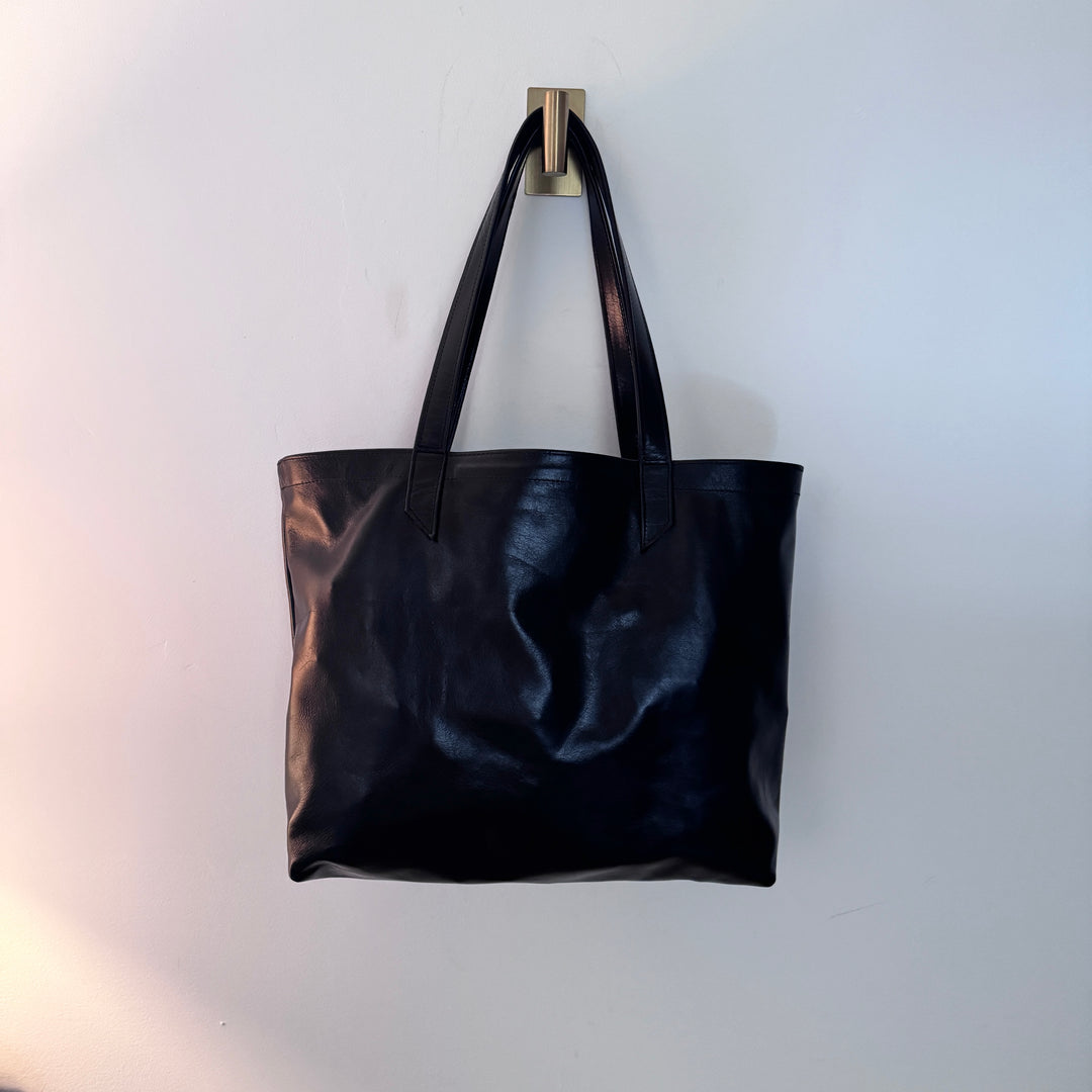*Classic Tote*