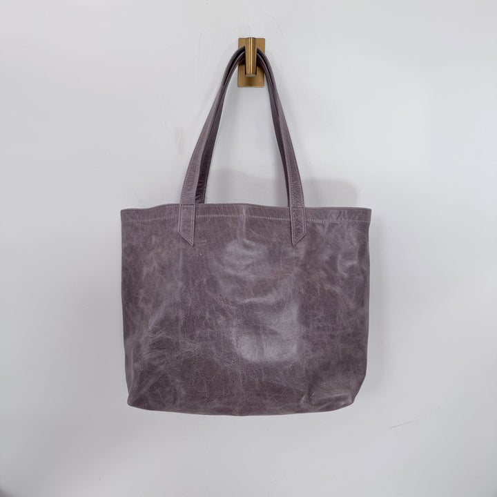 *Classic Tote*