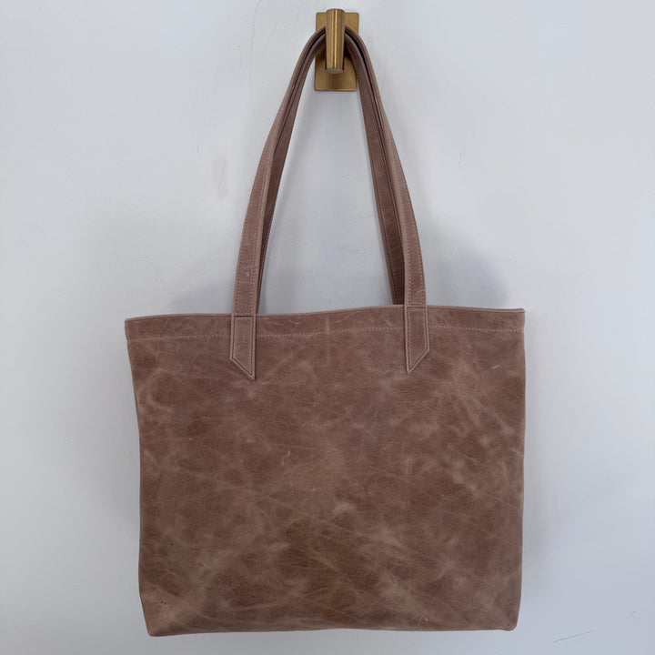 *Classic Tote*