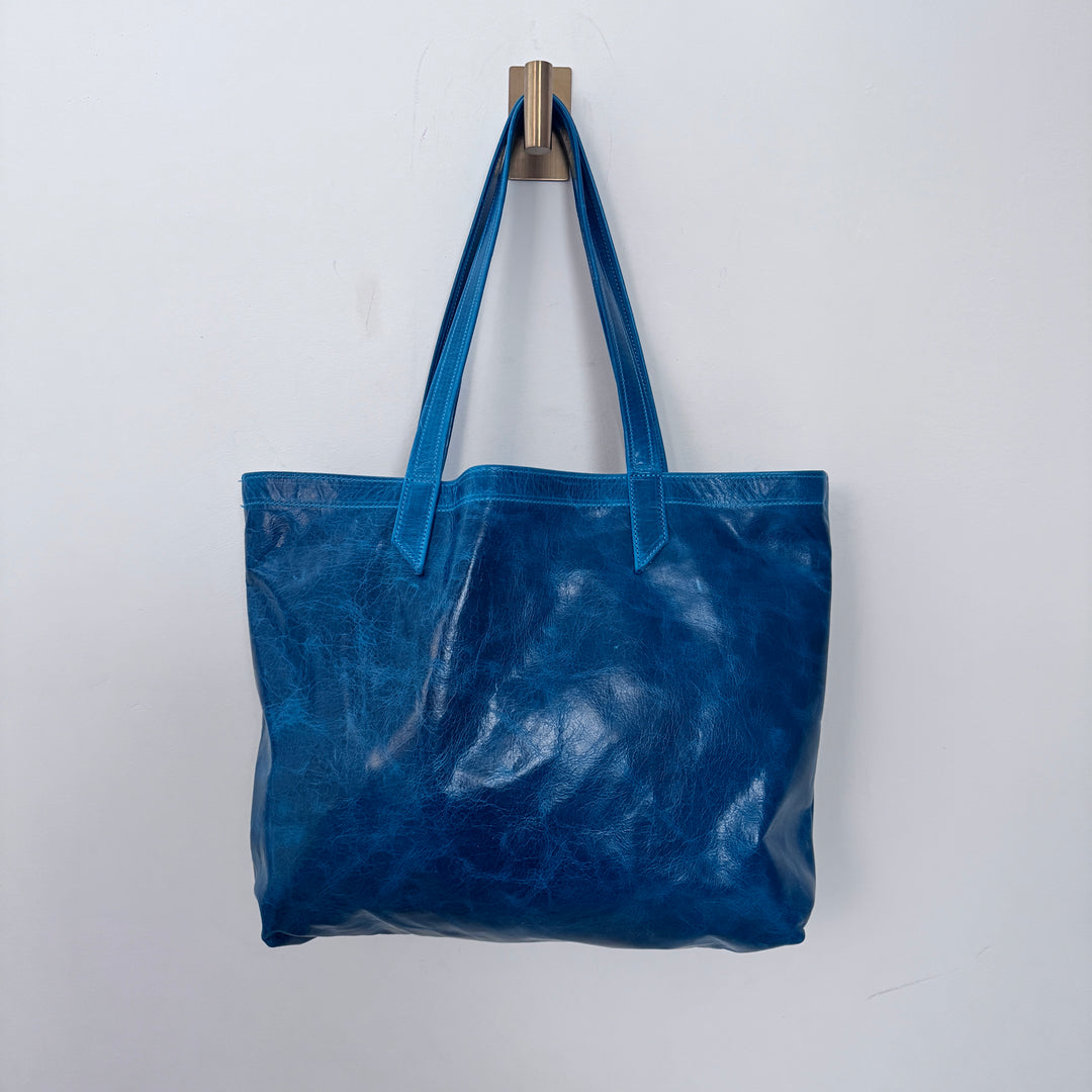 *Classic Tote*