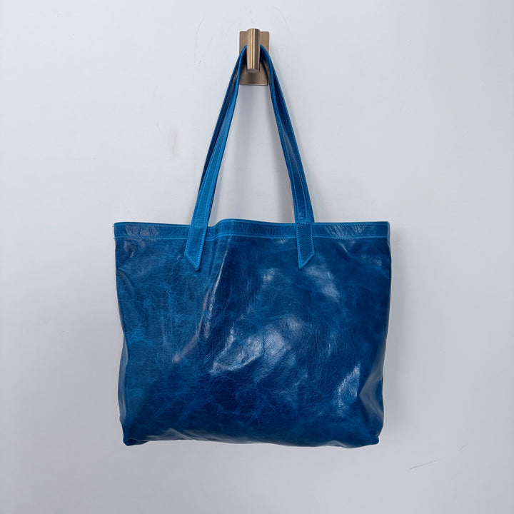 *Classic Tote*