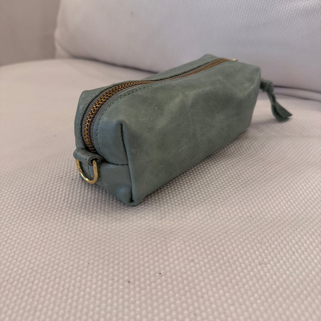 *Pack Flat*