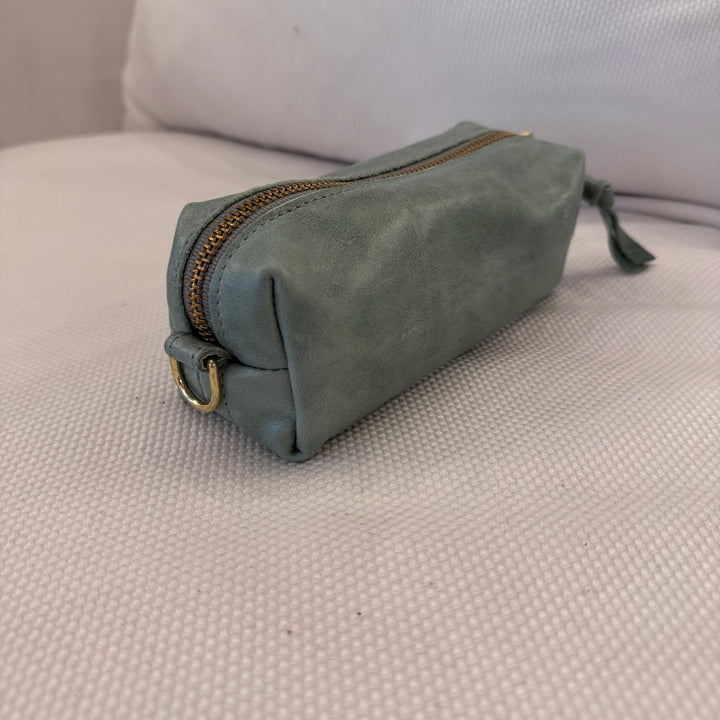 *Pack Flat*