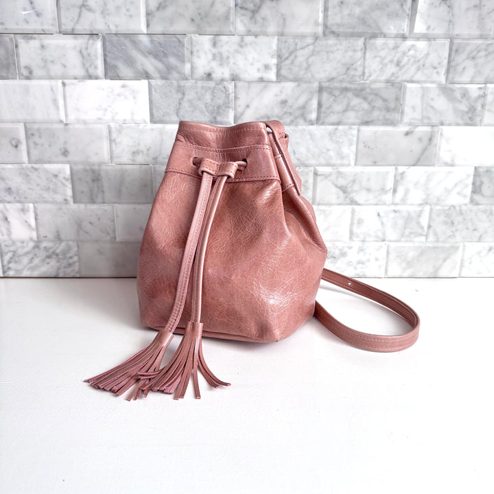 *Kitten Bucket Bag*