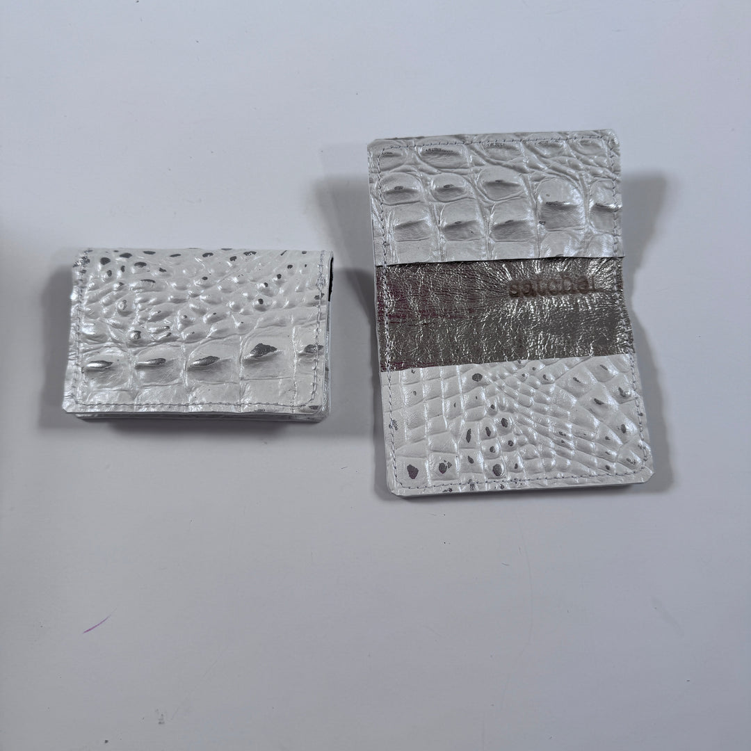 *Bi Fold Card Case*
