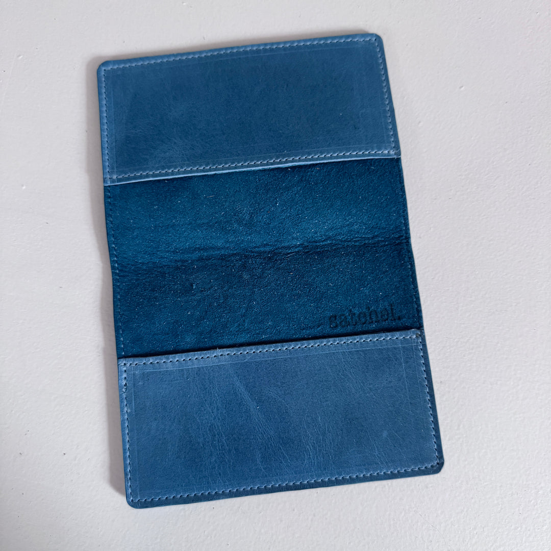 *Bi Fold Card Case*