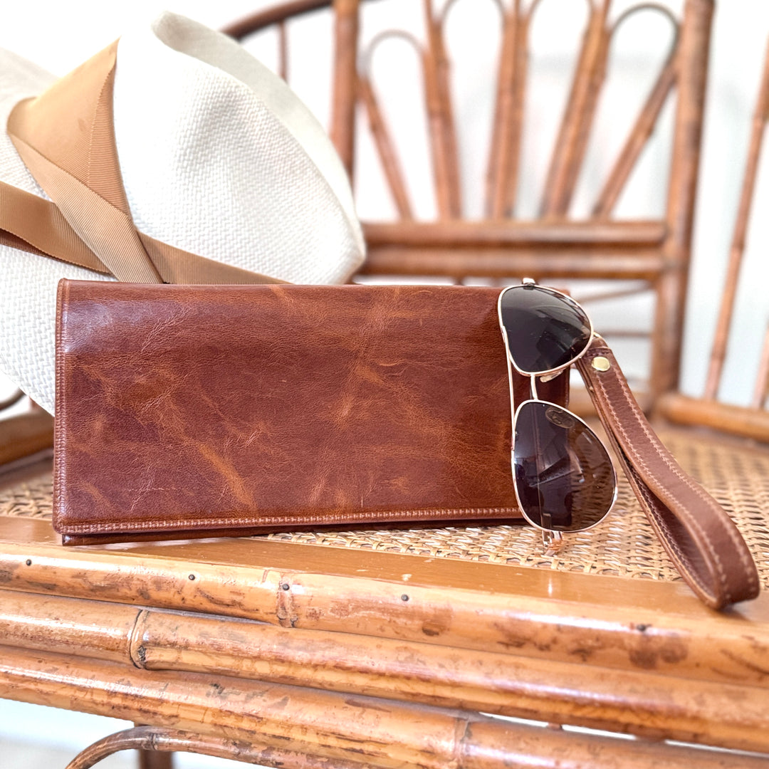 *Elizabeth Wallet*