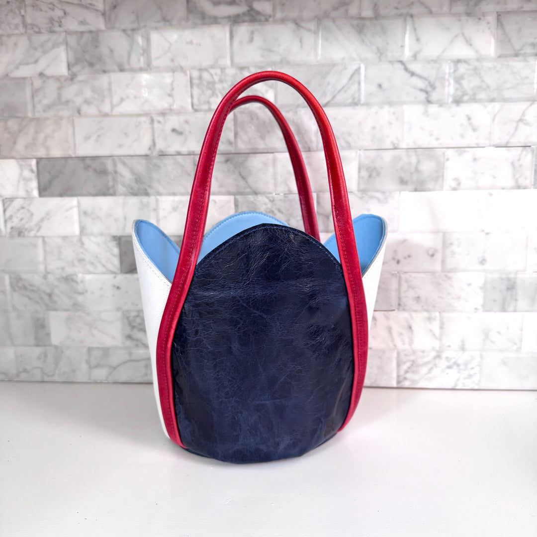*Tulip Tote*