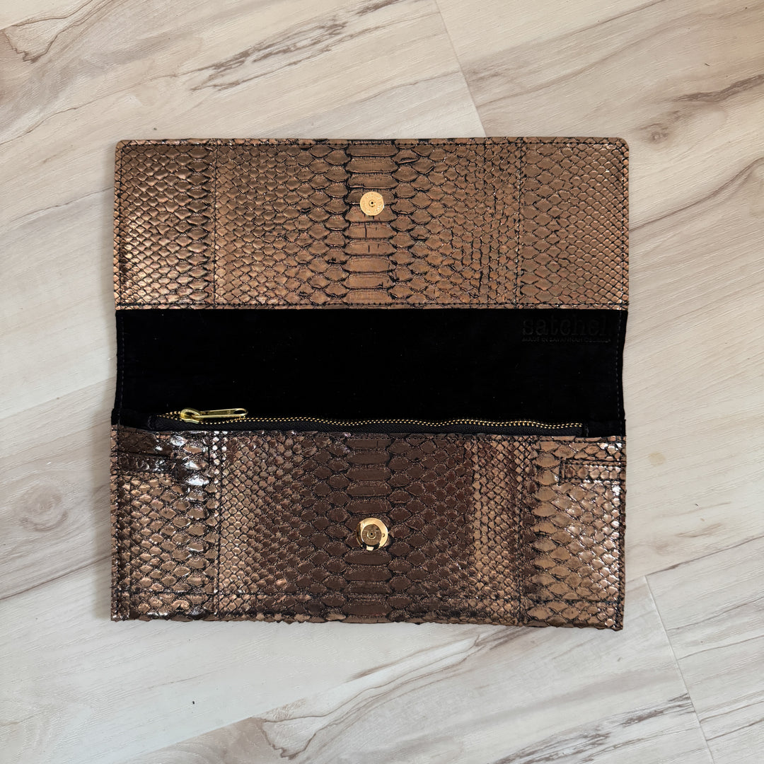 *Python Elizabeth Wallet*