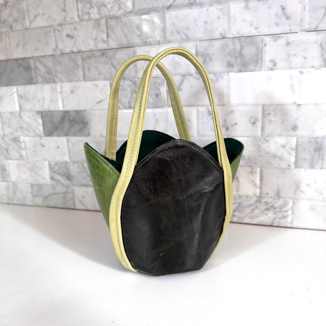 *Tulip Tote*