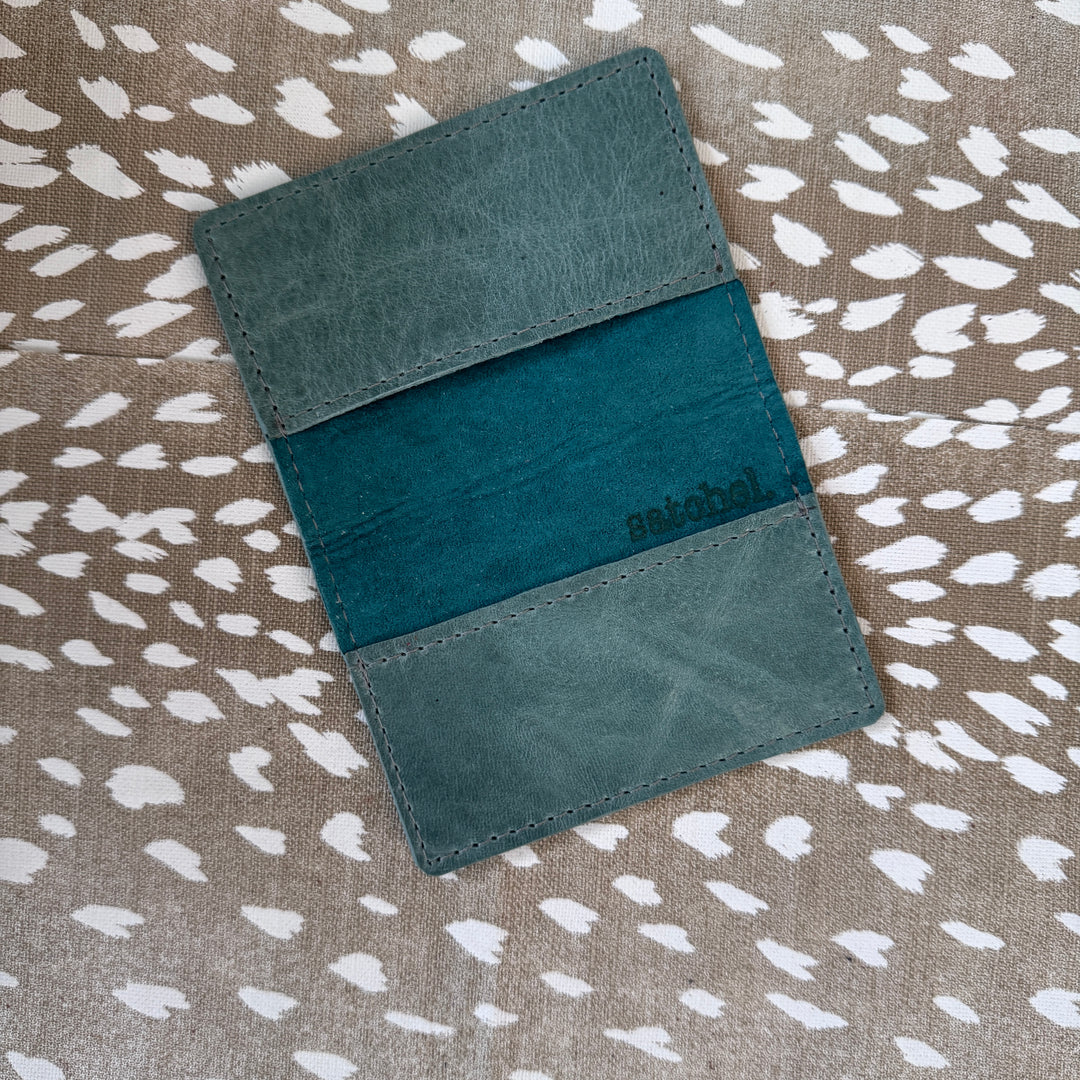 *Bi Fold Card Case*