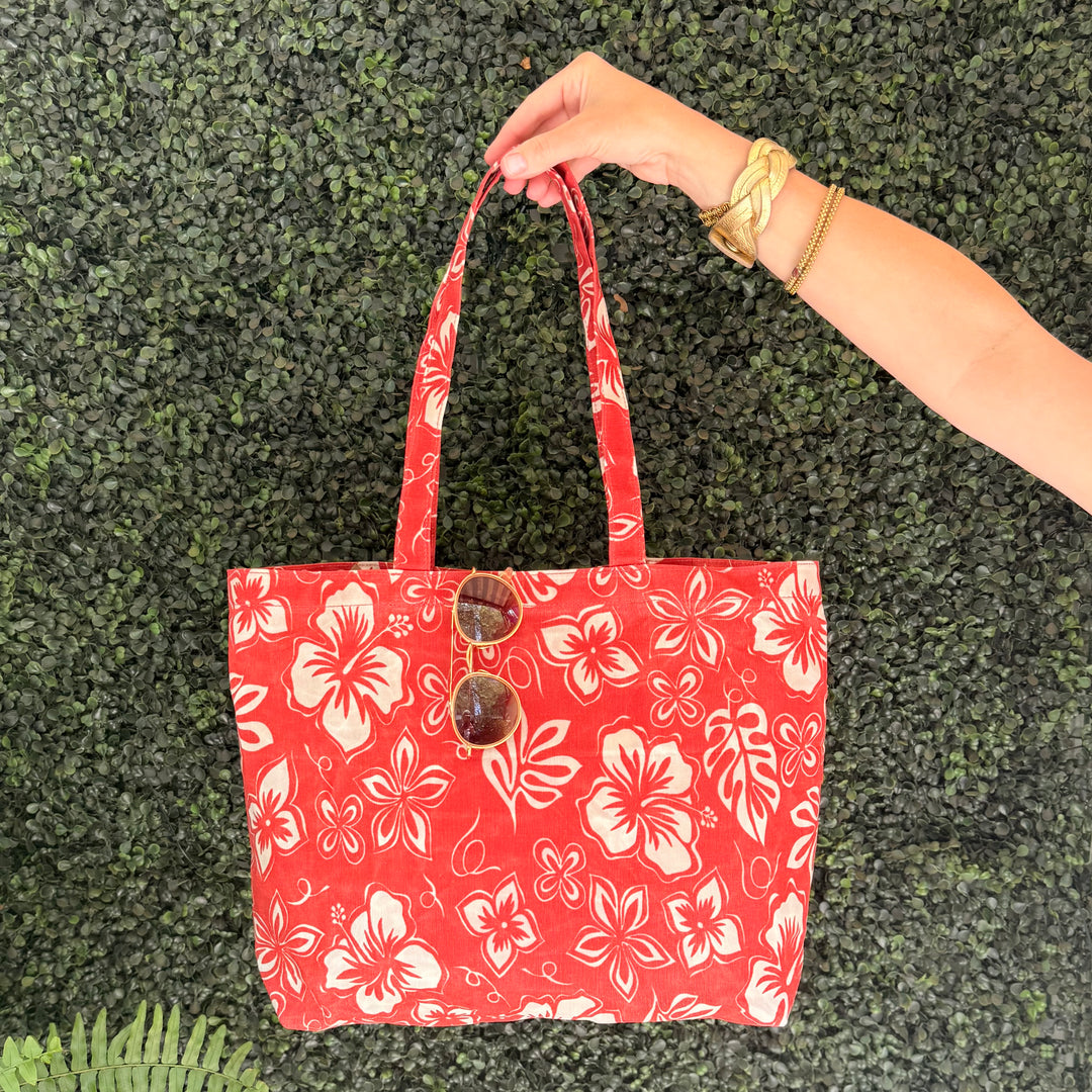 *Waxed Classic Tote*