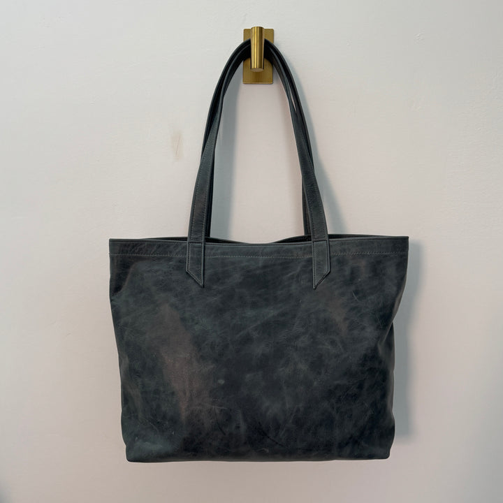 *Classic Tote*