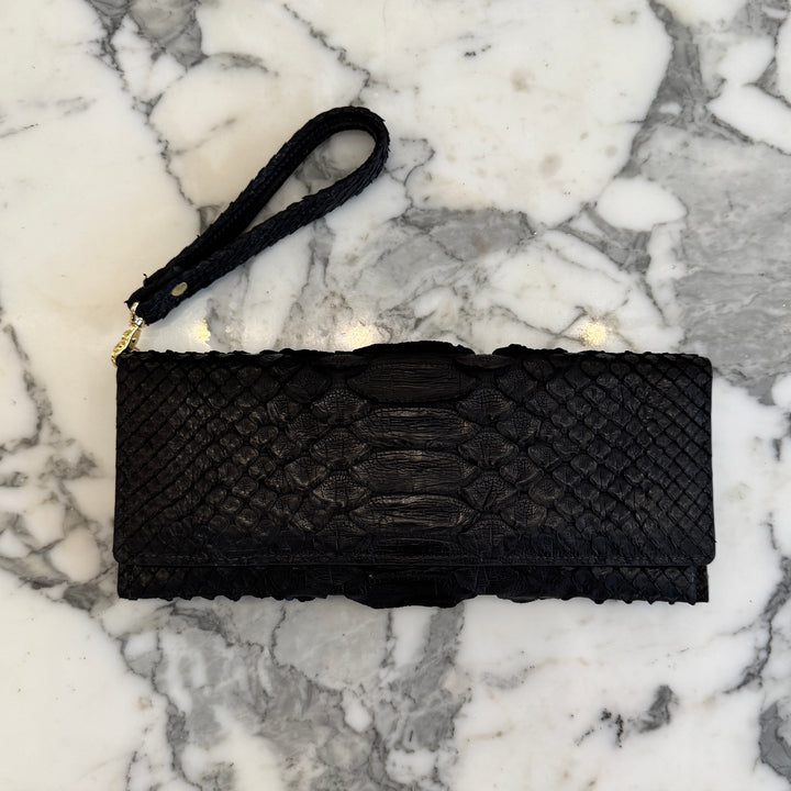 *Python Elizabeth Wallet*