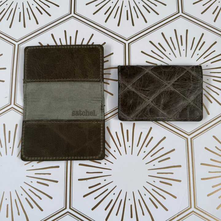 *Bi Fold Card Case*