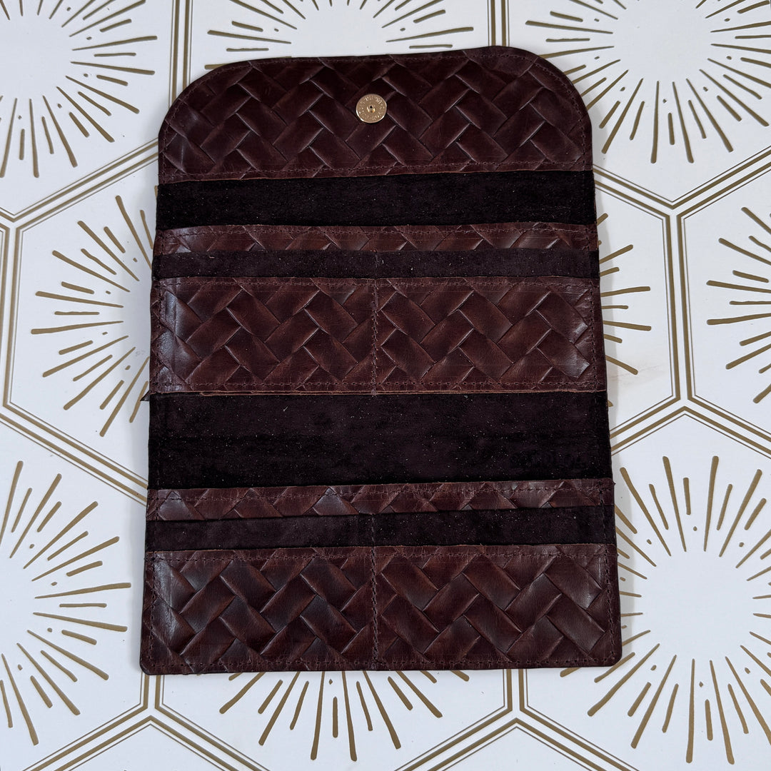 *Jennifer Wallet*