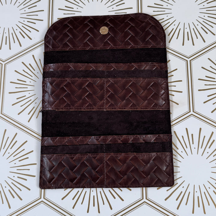 *Jennifer Wallet*