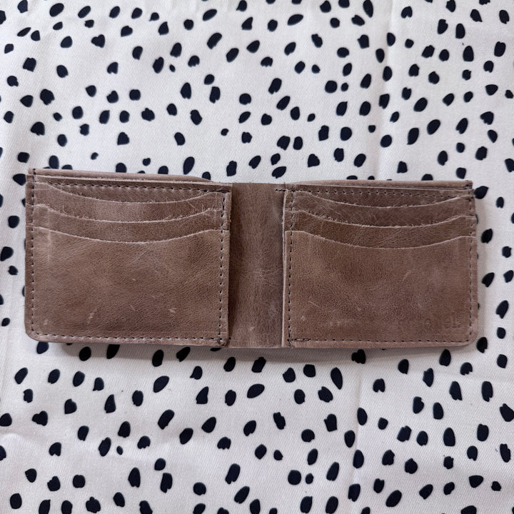 *Walker Wallet*