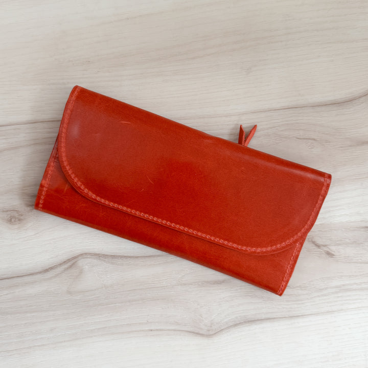 *Jennifer Wallet*