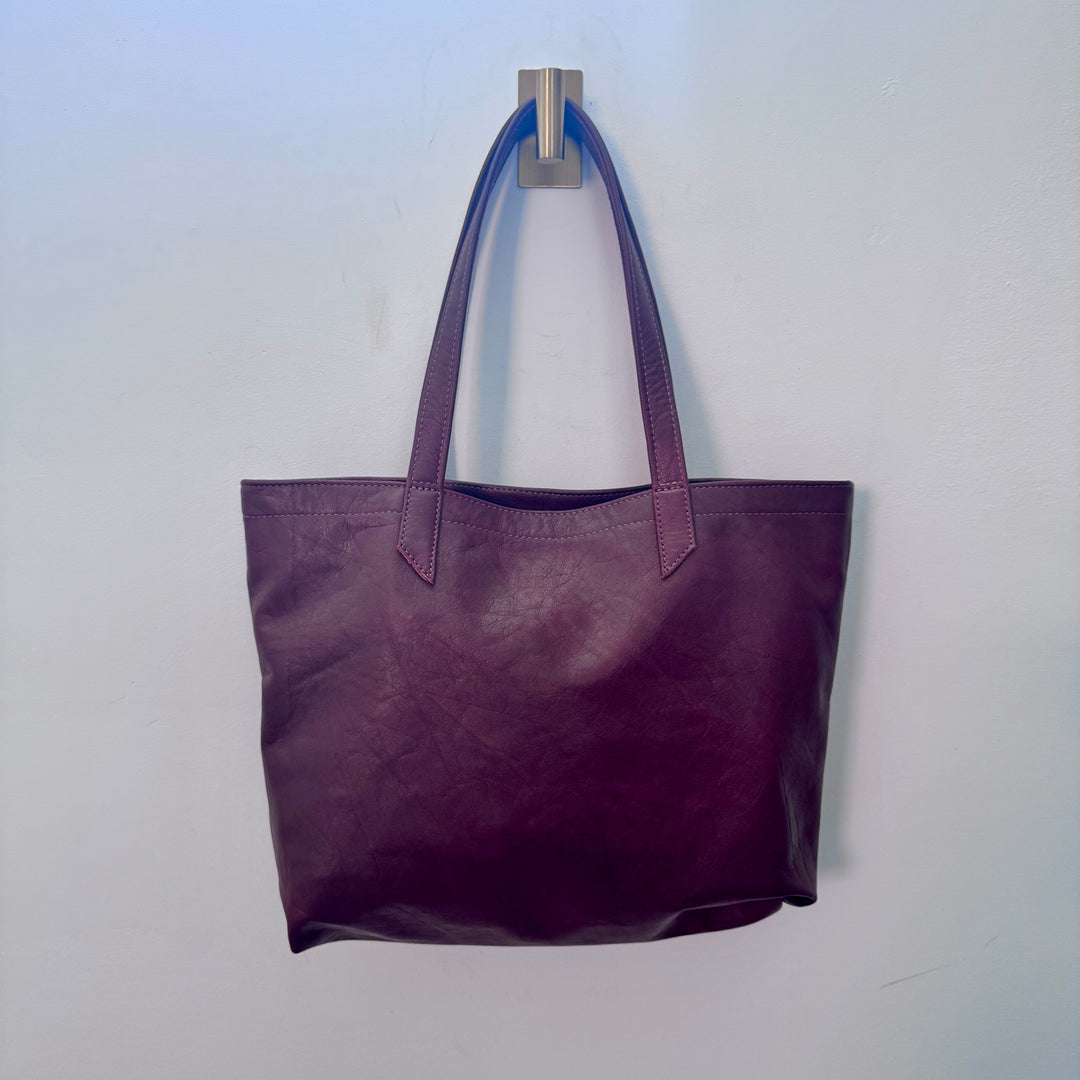*Classic Tote*