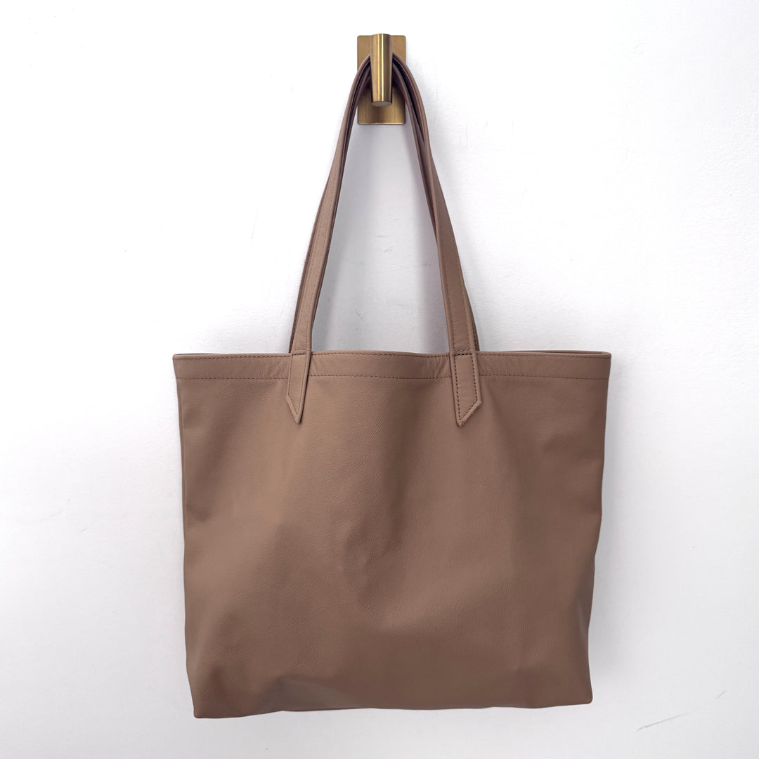 *Classic Tote*