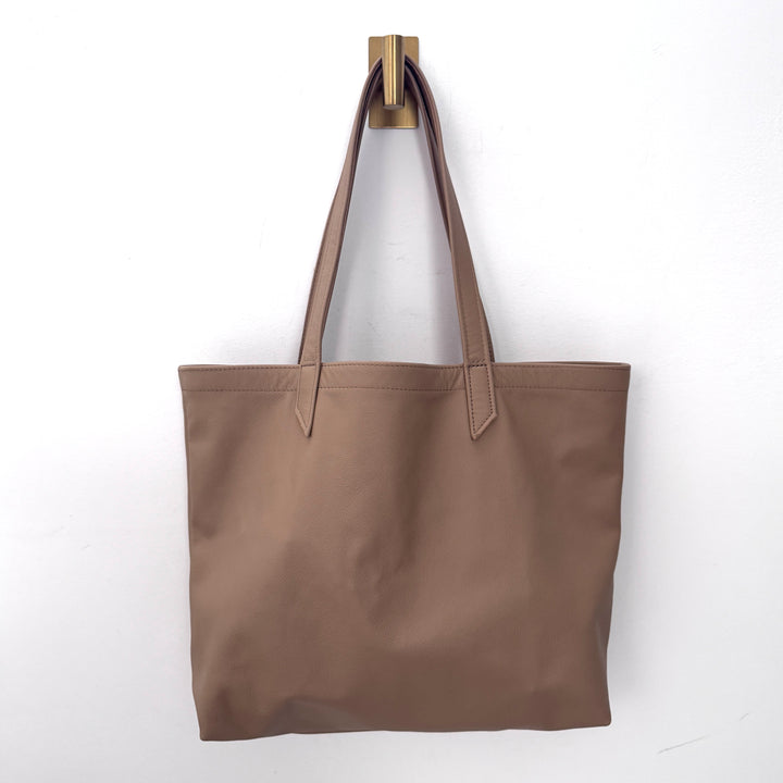 *Classic Tote*