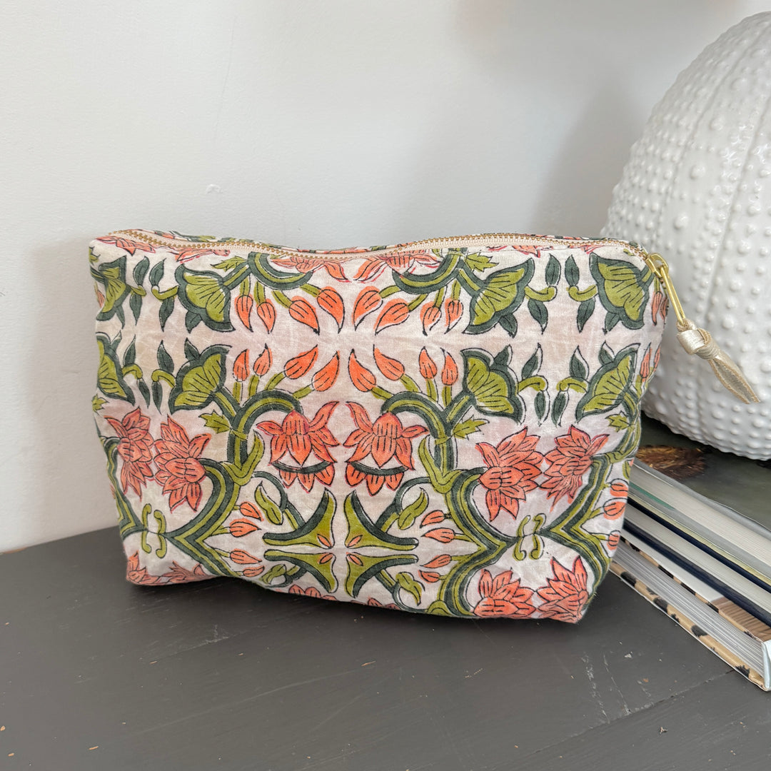 *Summer House Tossbag*