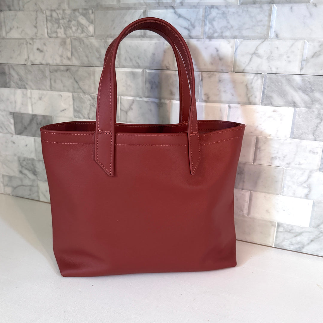 *Classic Tote*