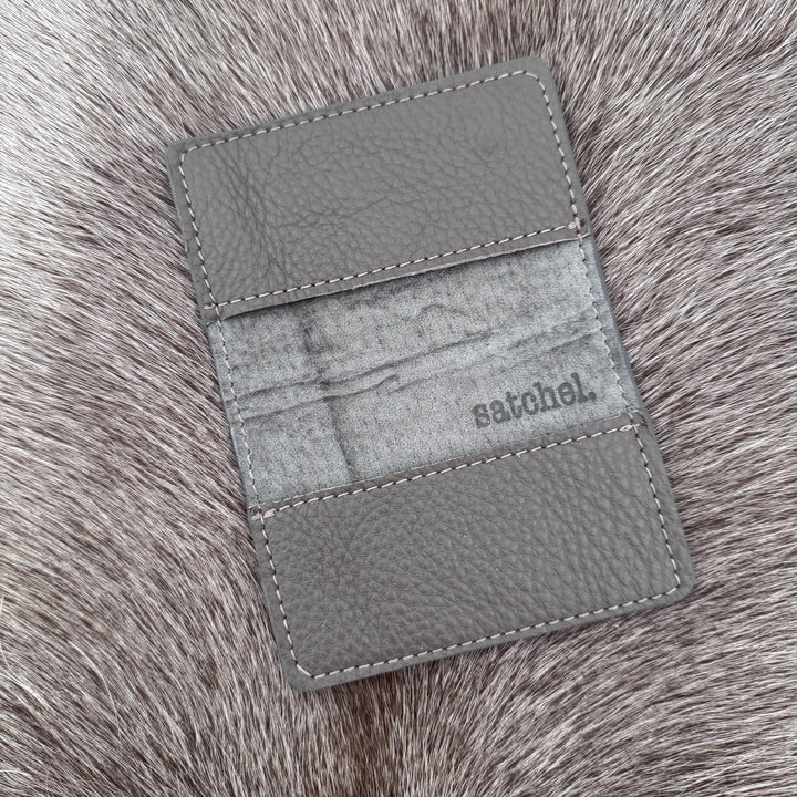 *Bi Fold Card Case*