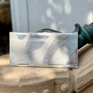 Medium Greta Clutch