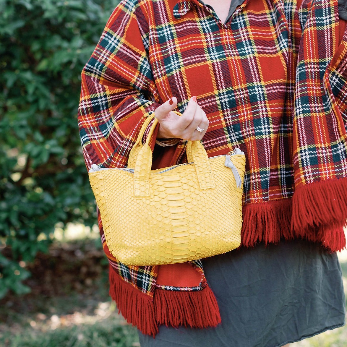 【THE SOLE】MONTECARLO / BOSTON TOTE BAG The Boston Tote is here! ☁️ Your new go-to bag for school